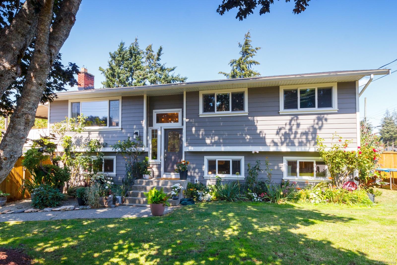 554 Girou Road, Colwood, BC, V9C 2W9 851194 The House Selling Group