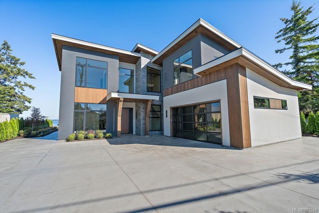 9235 Lochside Drive, Sidney, BC, V8Z 5X6 851240 Mark Rice Personal Real Estate Corporation