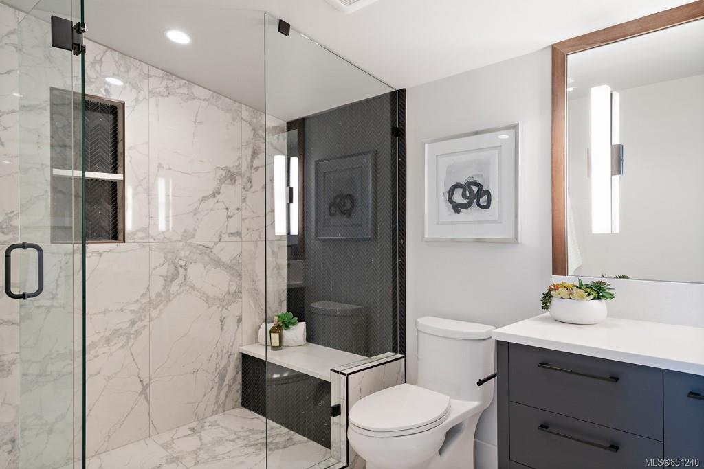 9235 Lochside Drive, Sidney, BC, V8Z 5X6 851240 Mark Rice Personal Real Estate Corporation