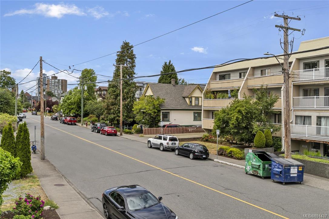 202 1053 Balmoral Road, Victoria, BC, V8T 1A7 851437 Alisa Gains