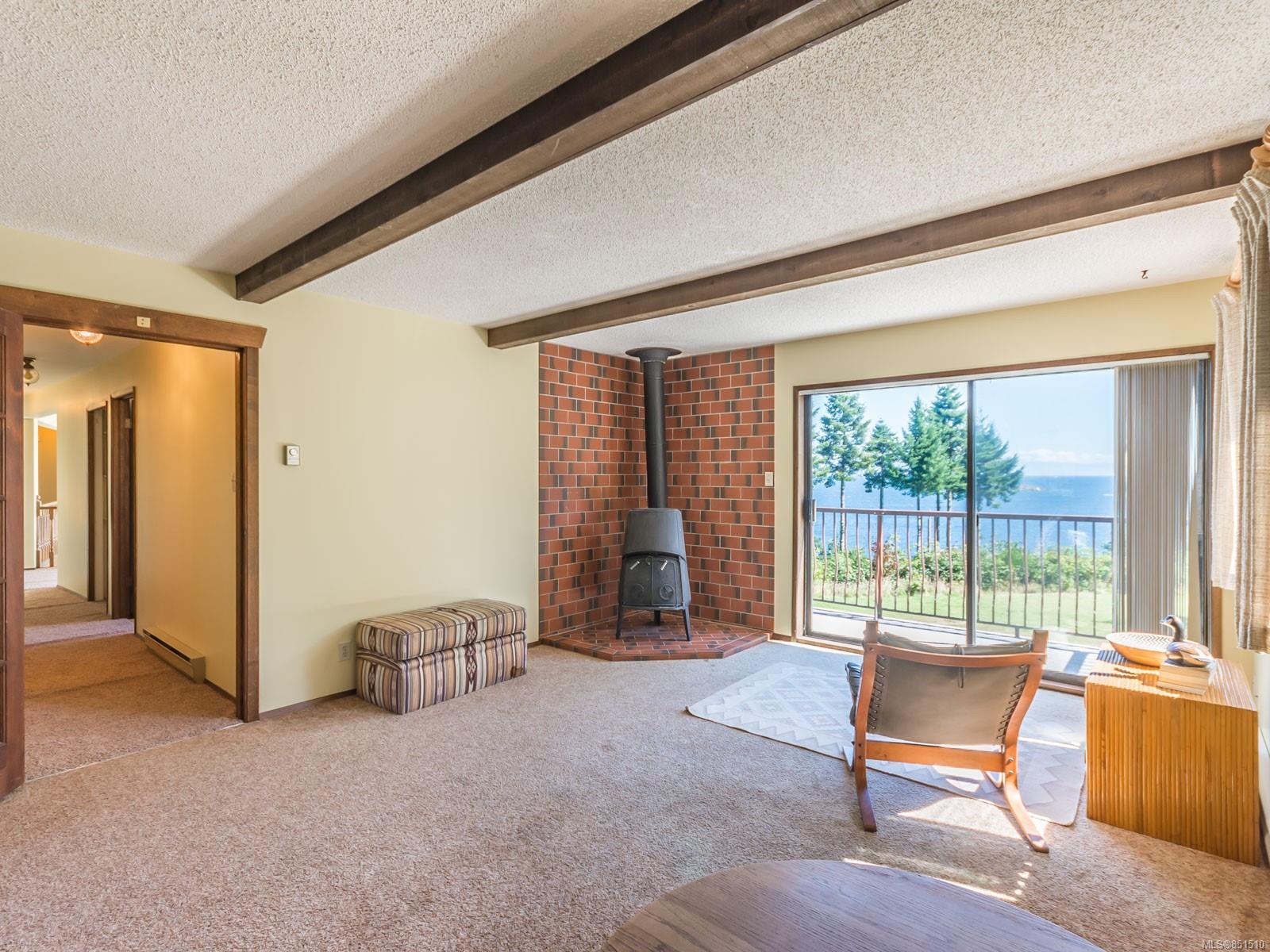 3552 Hammond Bay Road SW, Nanaimo, BC, V9T 1E9 851510 Susan ster