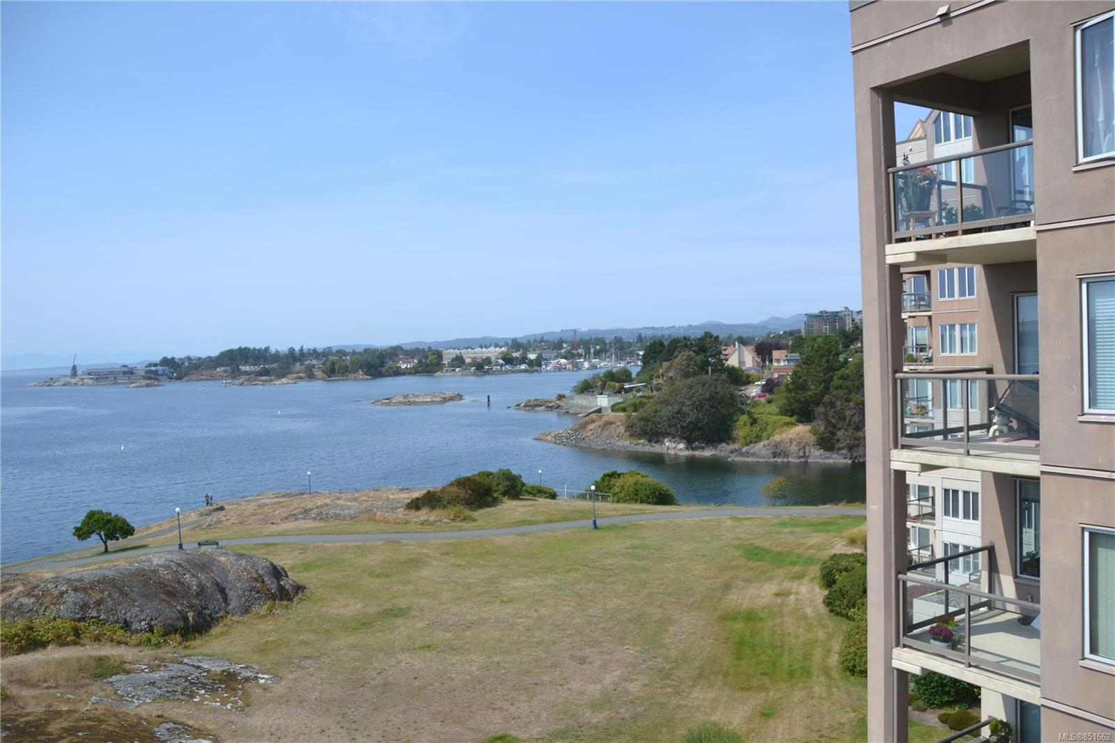 528 203 Kimta Road, Victoria, BC, V9A 6T6 851662 Victoria Real Estate Specialist