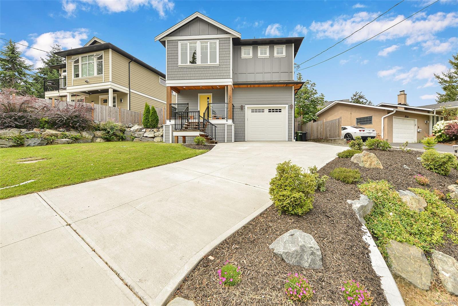 955 Loch Glen Place, Langford, BC, V9B 4Z5 851792 Brad Forrest