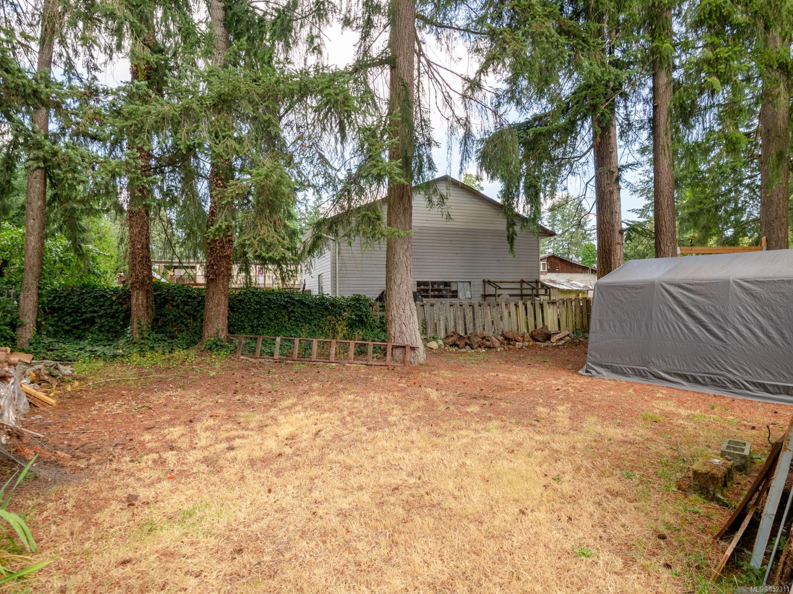 22 3560 Hallberg Road, Nanaimo, BC, V9G 1L4 852311 Carol Warkentin