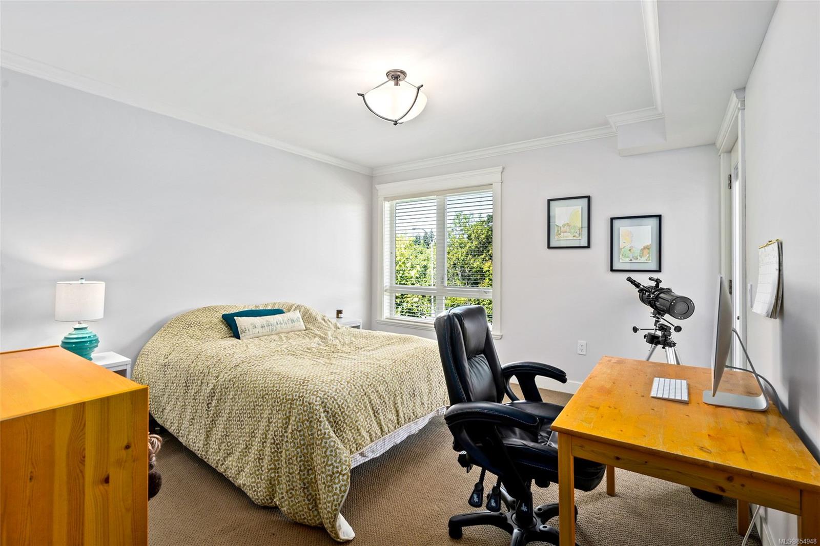304 537 Heatherdale Lane, Saanich, BC, V8Z 0A4 854948 Victoria