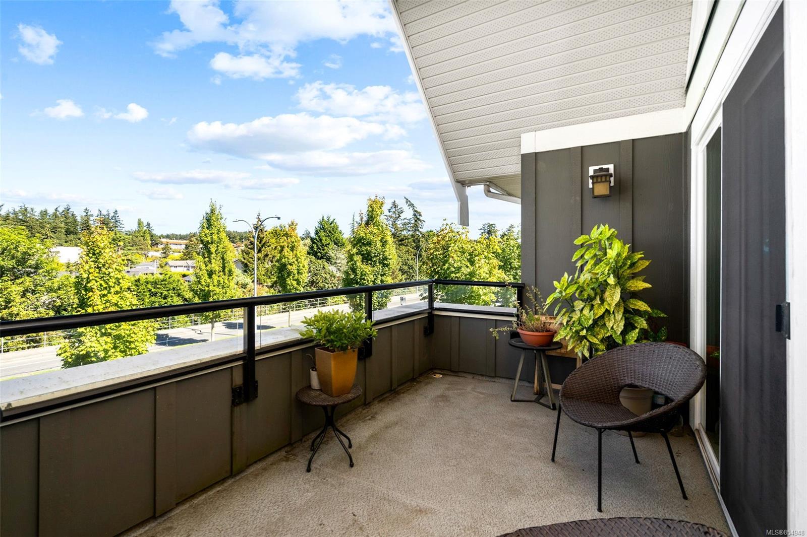 304 537 Heatherdale Lane, Saanich, BC, V8Z 0A4 854948 Victoria
