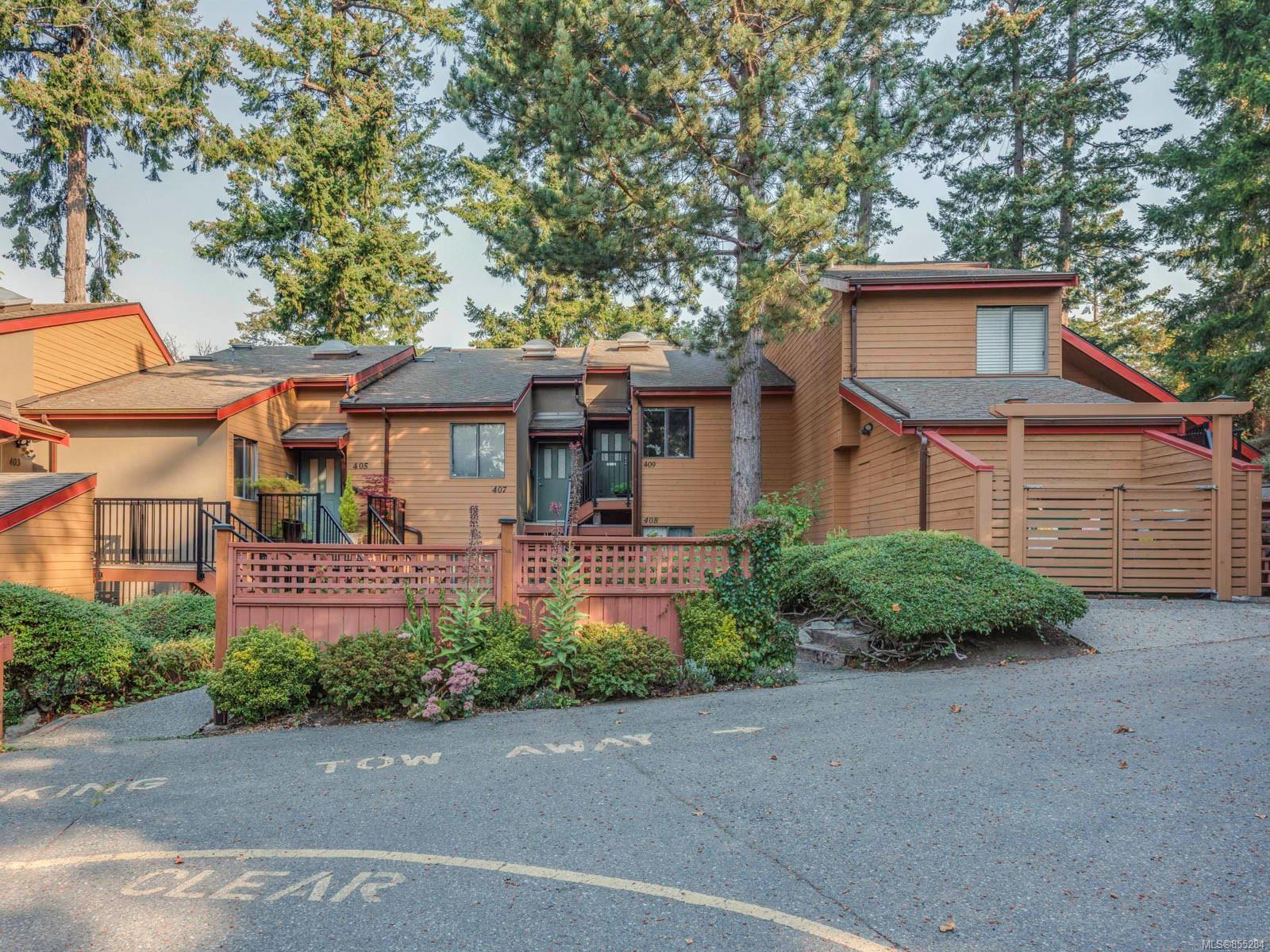 410, 2341 Harbour Road, Sidney, BC, V8L 3X8 855284 The House