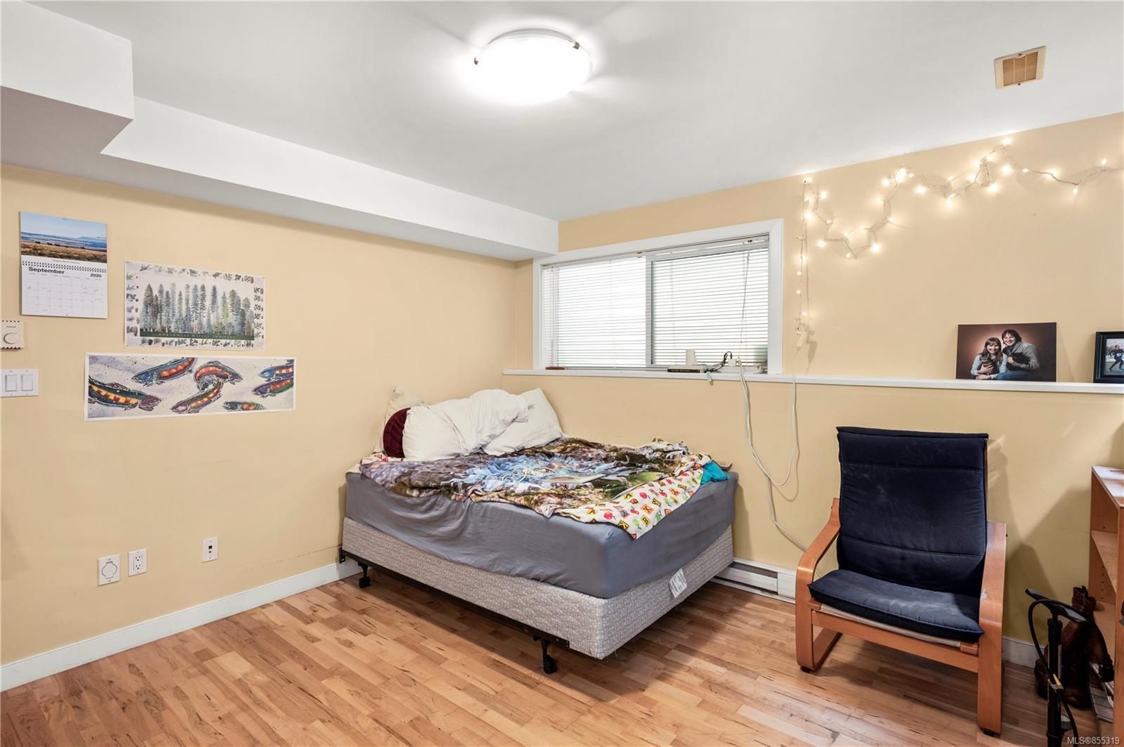 305 St. Charles Street, Victoria, BC, V8S 3N1 855319 Gower Smith