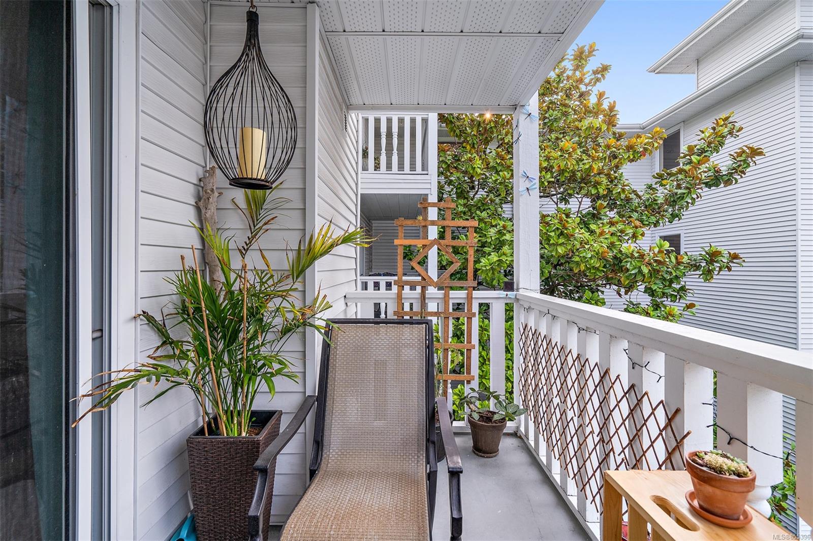 308 1060 Linden Ave, Victoria, BC, V8V 2H4 855396 Bobby Sparrow