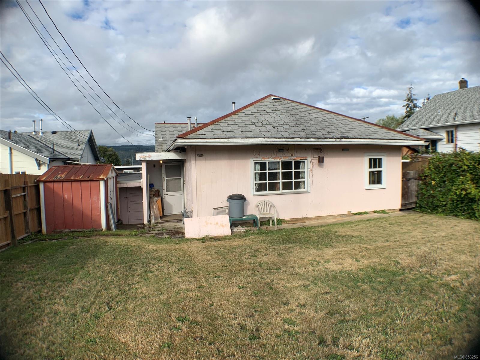3589 10th Ave, Port Alberni, BC, CA 856256 Bev Mullen