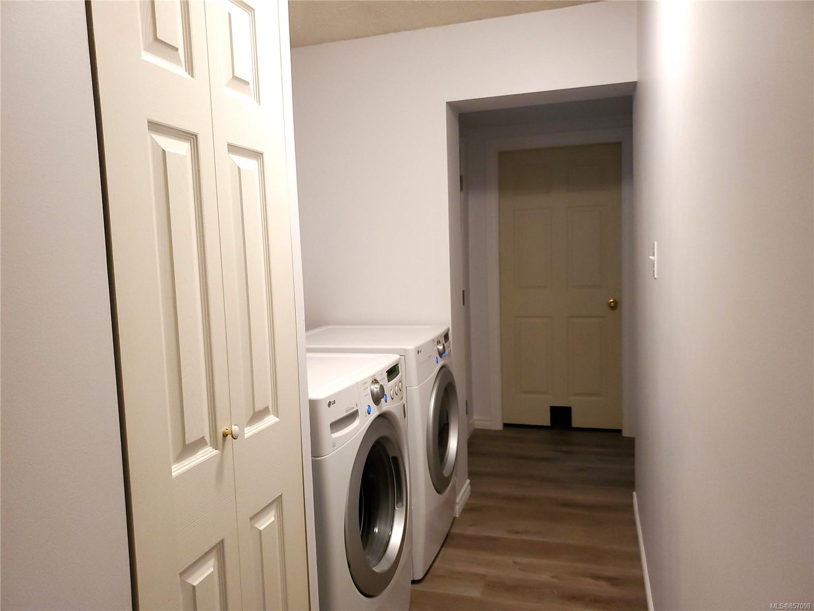 106 Arbutus Cres, Ladysmith, BC, V9G 1T8 857098 Carol Warkentin and