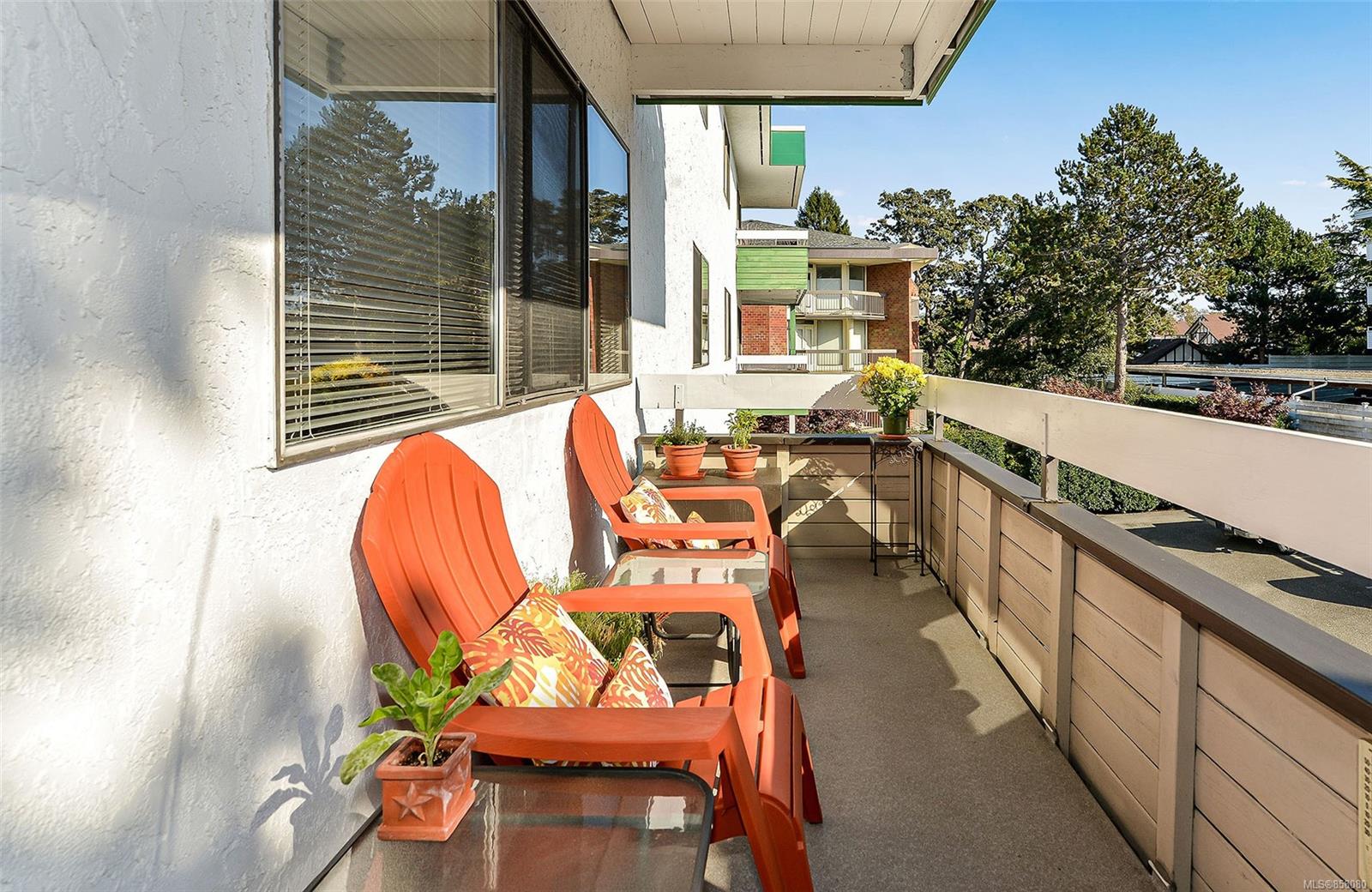 304 2095 Oak Bay Ave, Oak Bay, BC, CA 858080 Greater Victoria