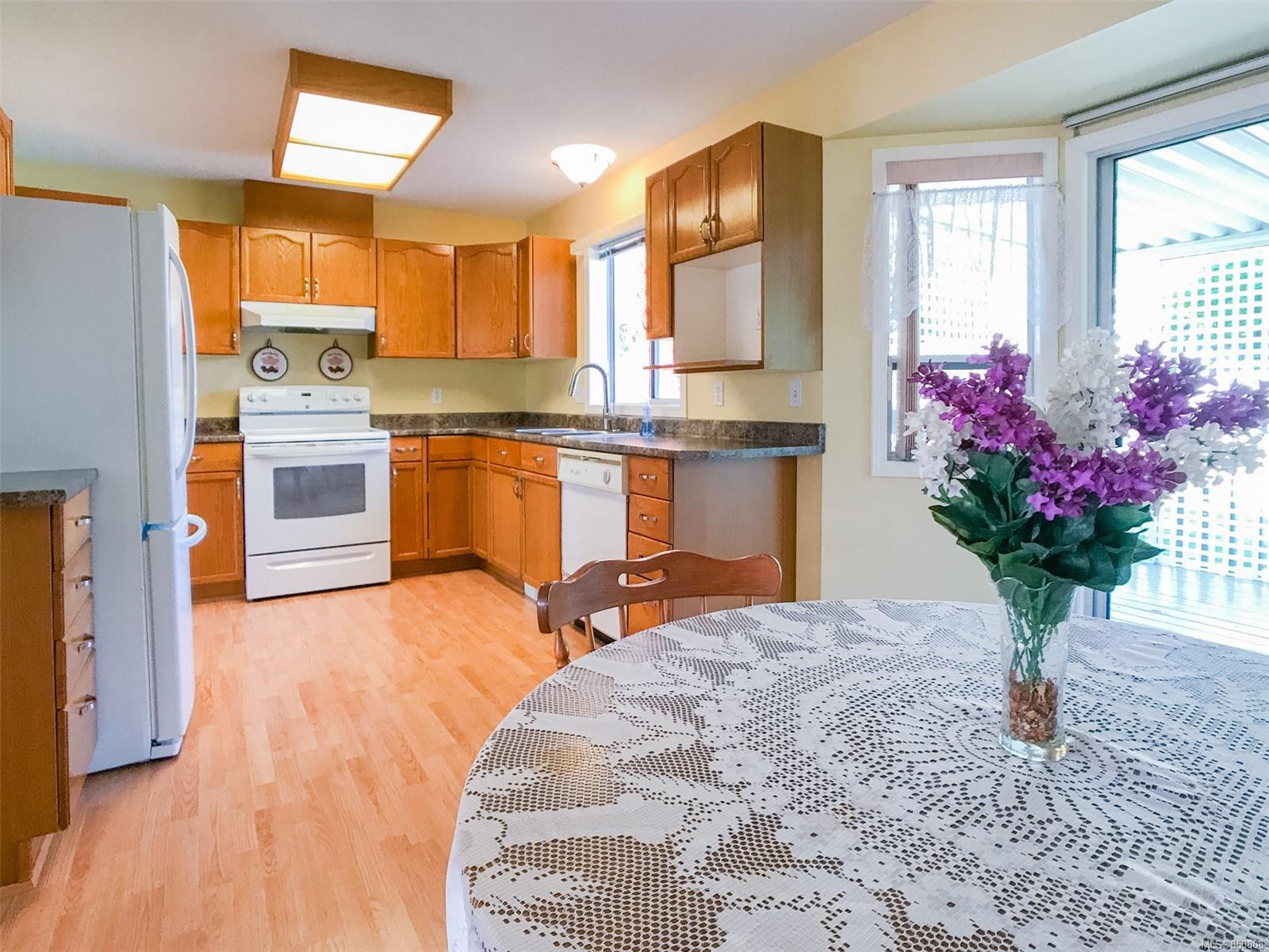 27 3144 Sherman Road, Duncan, BC, V9L 4B4 858808 Victoria Real Estate Specialist