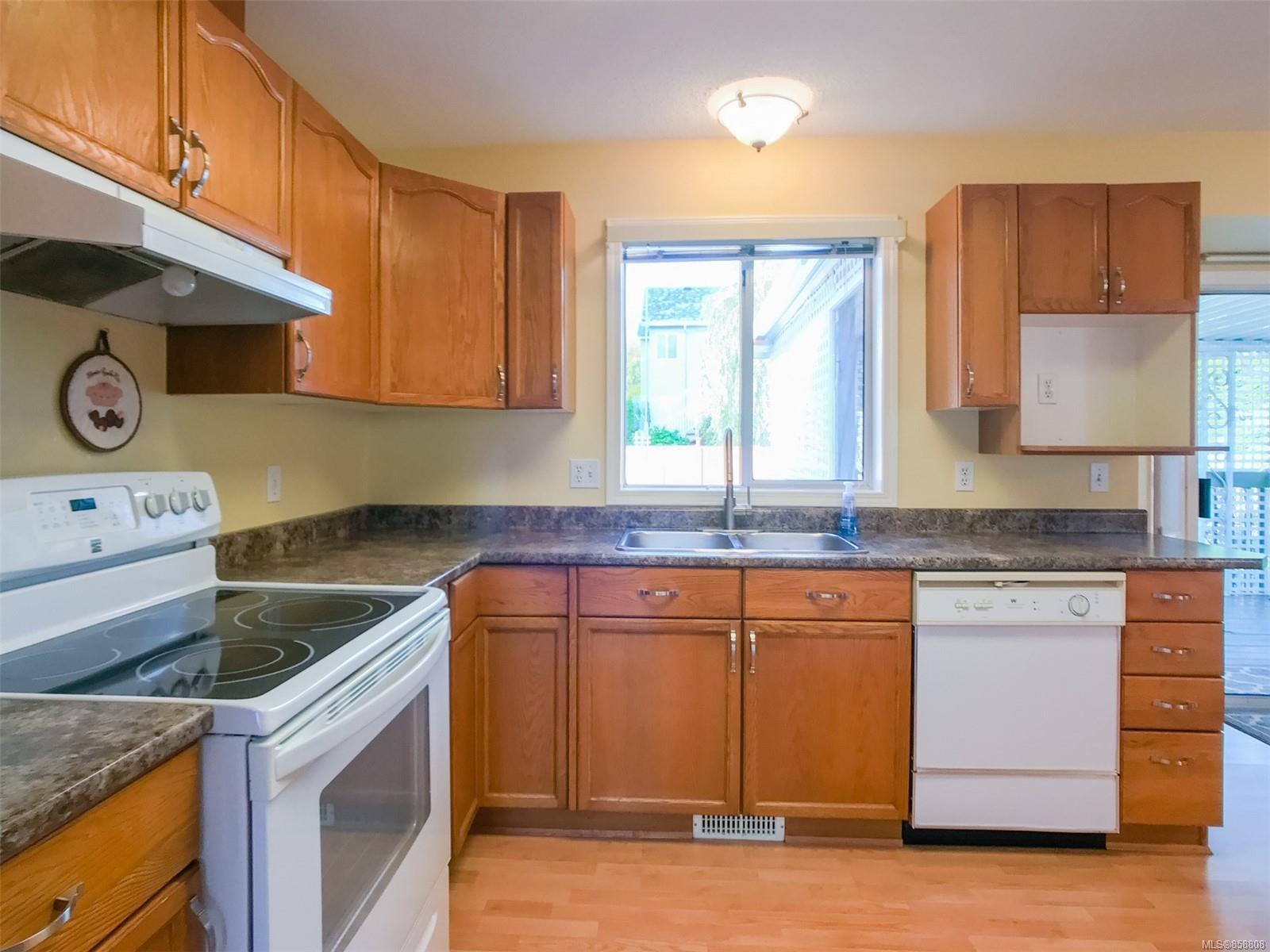 27 3144 Sherman Road, Duncan, BC, V9L 4B4 858808 Victoria Real Estate Specialist