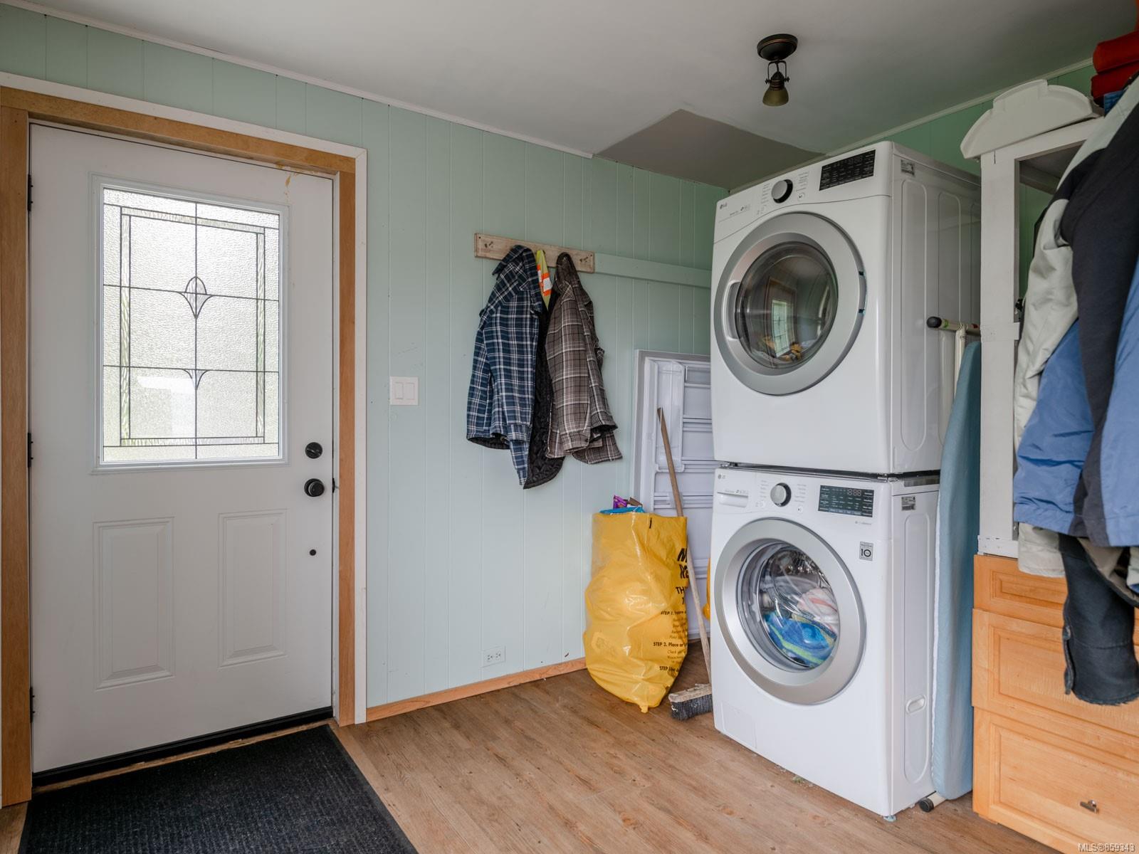 329 Chemainus Road, Ladysmith, BC, V9G 1X9 859343 Carol Warkentin