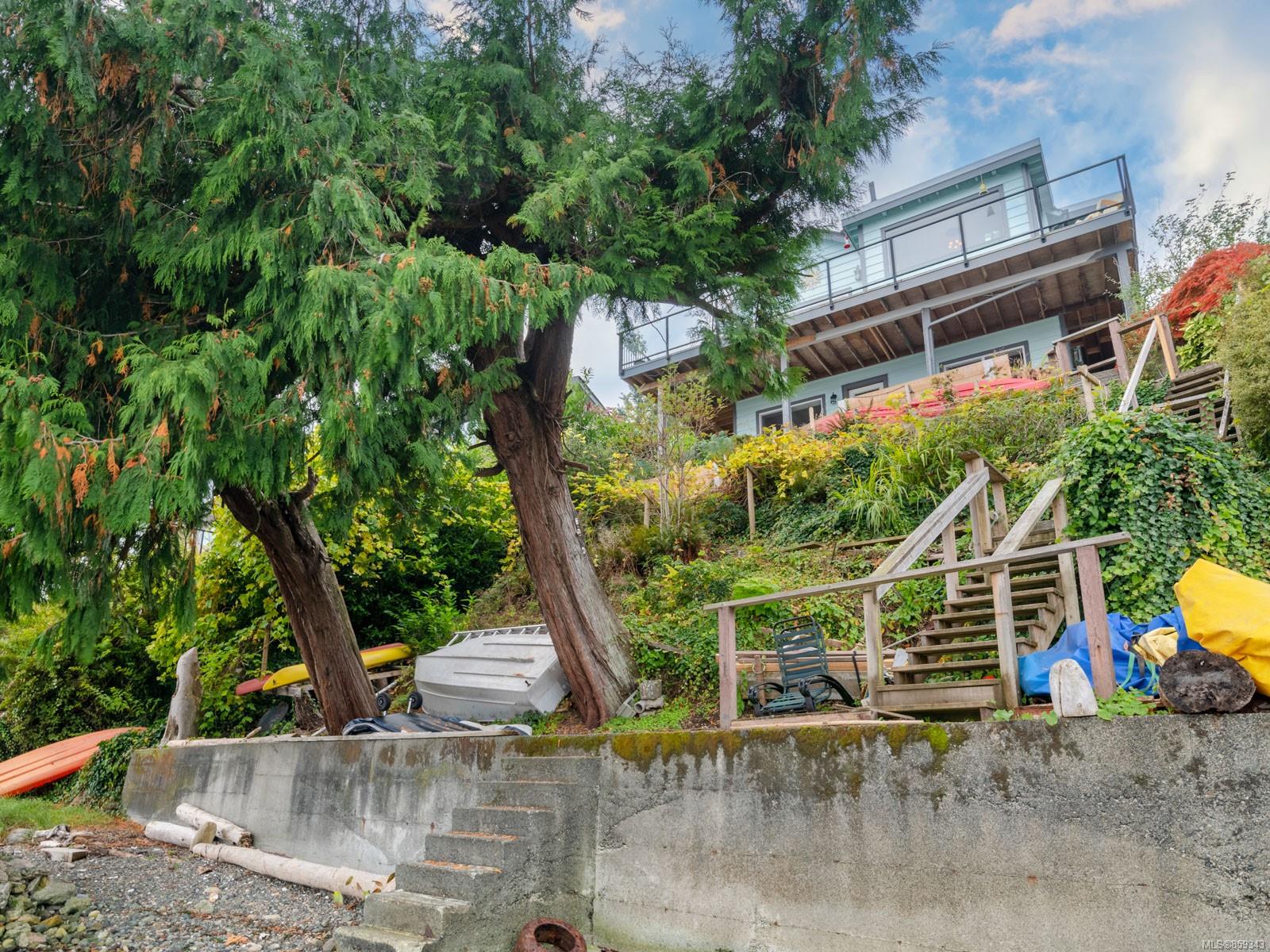 329 Chemainus Road, Ladysmith, BC, V9G 1X9 859343 Carol Warkentin