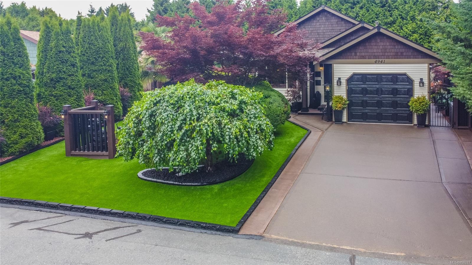 4941 Coventry Lane, Ladysmith, BC, V9G 1J7 859337 Carol Warkentin