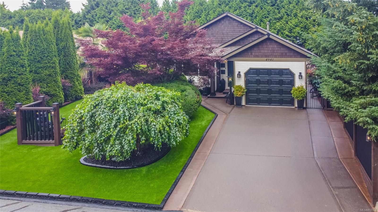 4941 Coventry Lane, Ladysmith, BC, V9G 1J7 859337 Carol Warkentin