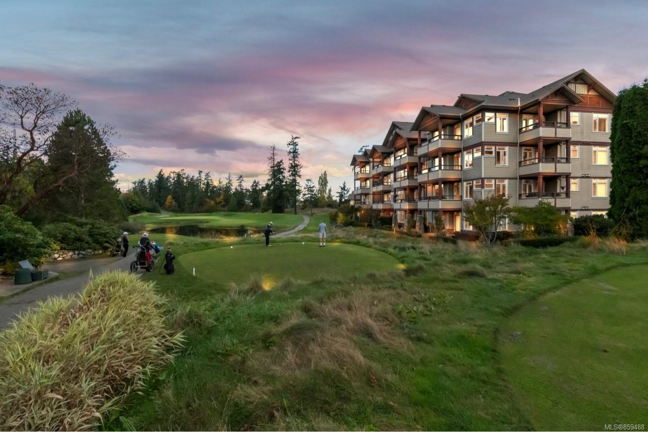 303E 1115 Craigflower Road, Esquimalt, BC, V9A 7R1 859488 Victoria