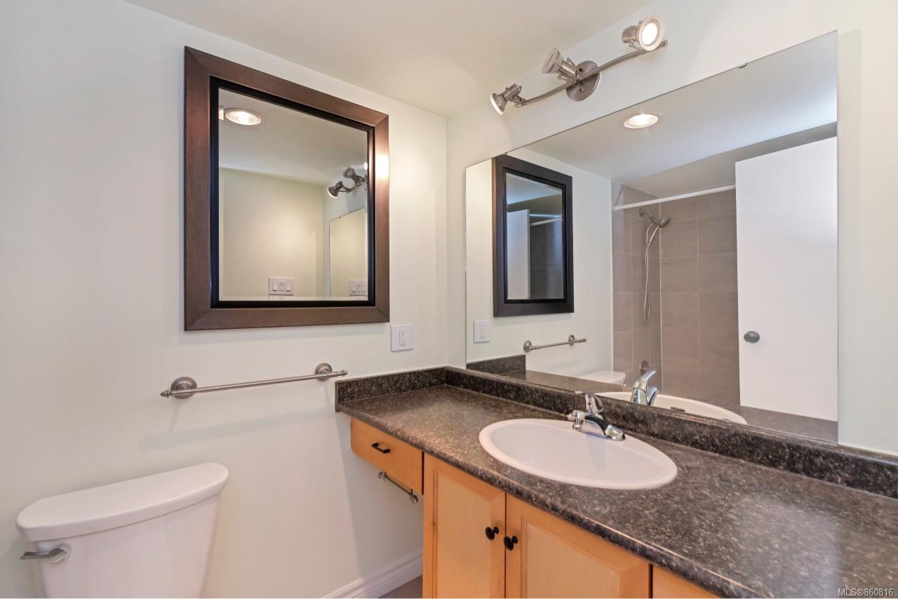 205 1009 McKenzie Avenue, Saanich, BC,