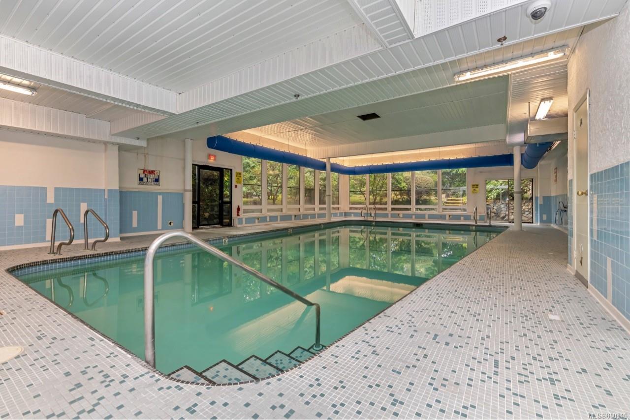 205 1009 McKenzie Avenue, Saanich, BC,