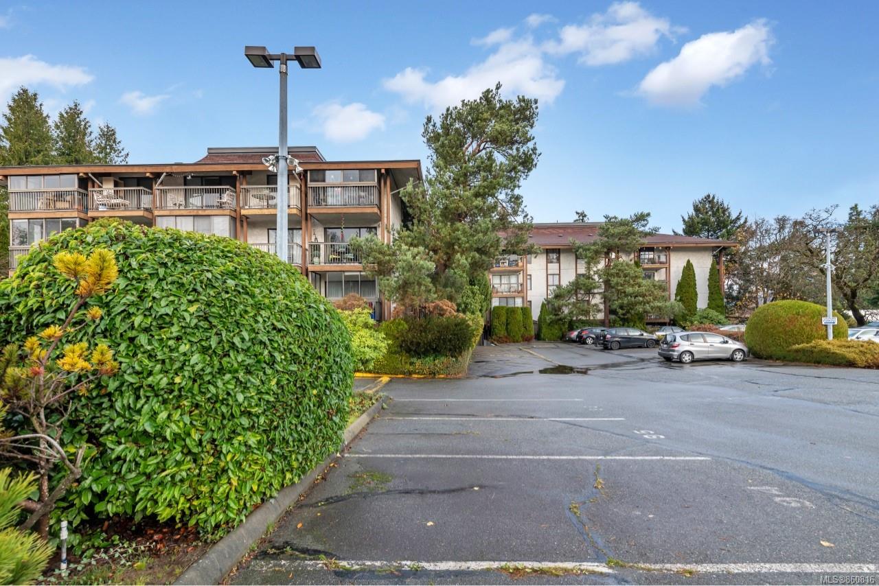 205 1009 McKenzie Avenue, Saanich, BC,