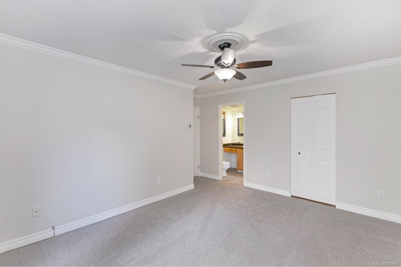 205 1009 McKenzie Avenue, Saanich, BC,