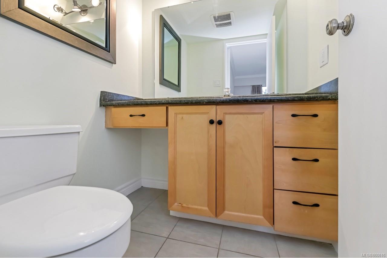 205 1009 McKenzie Avenue, Saanich, BC,