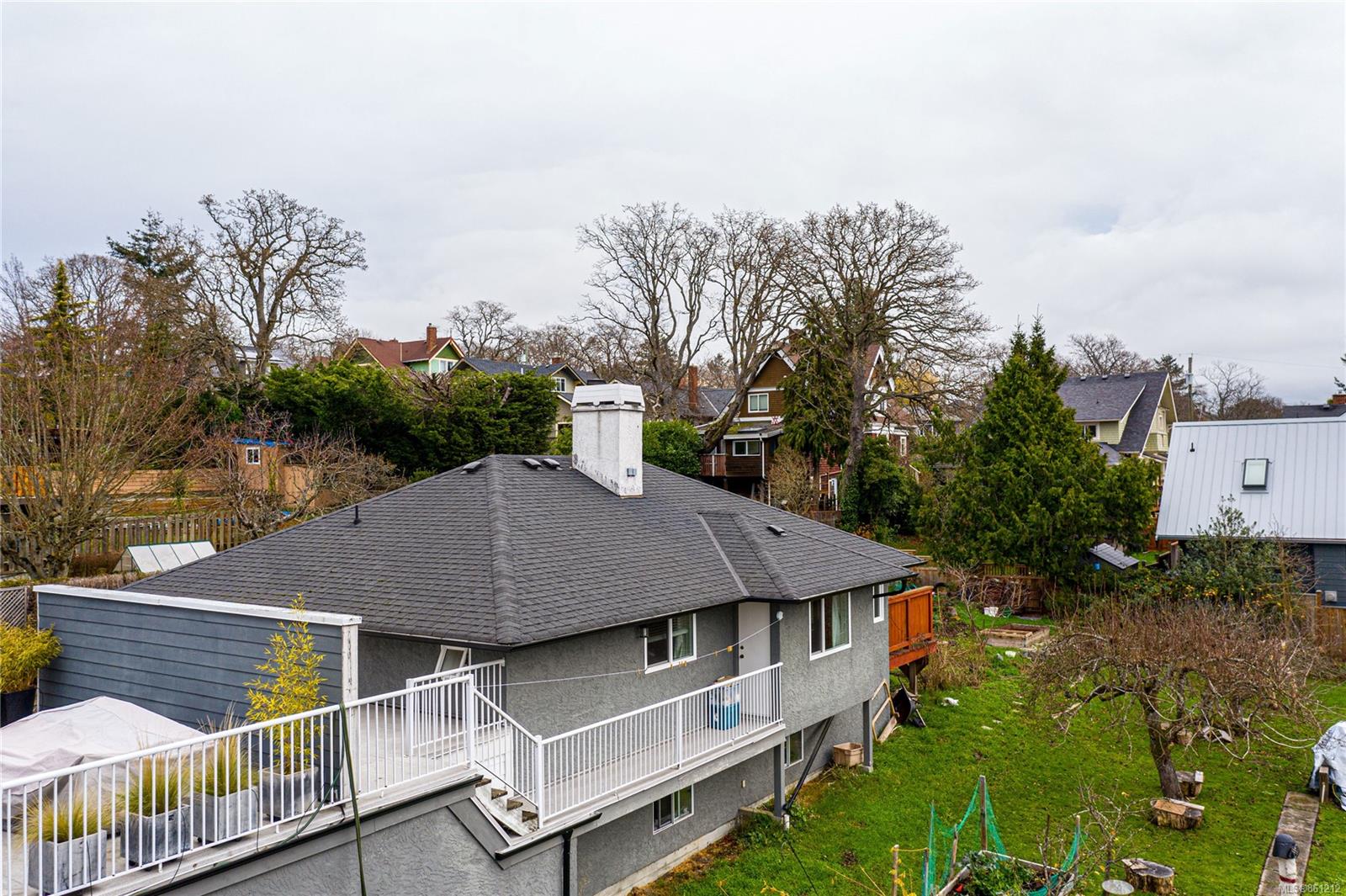 2633 Cedar Hill Road, Victoria, BC, V8T 3H1 861212 Dane Kingsbury