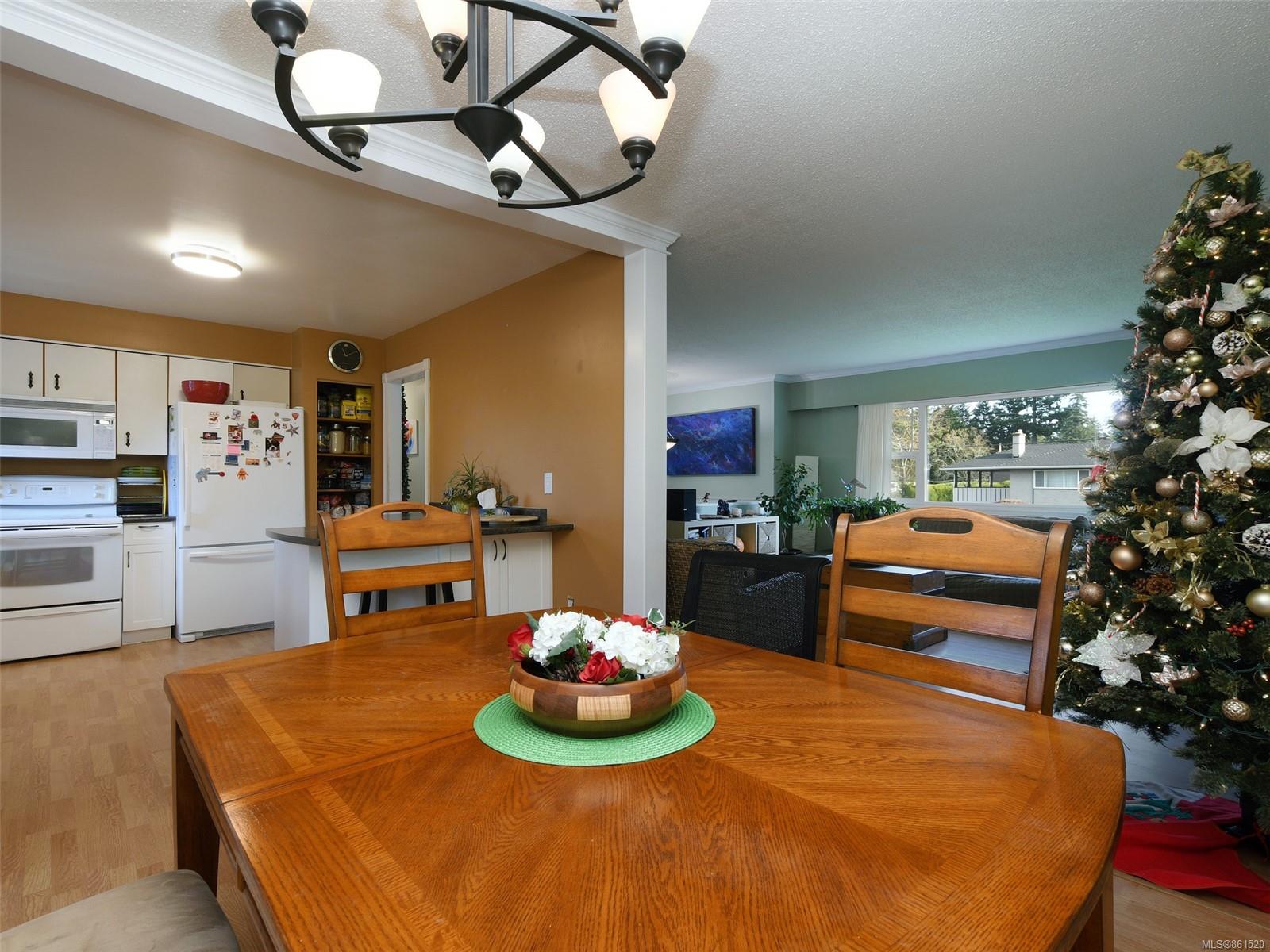 2858 Hagel Road, Colwood, BC, V9B 2J4 861520 Victoria Real Estate