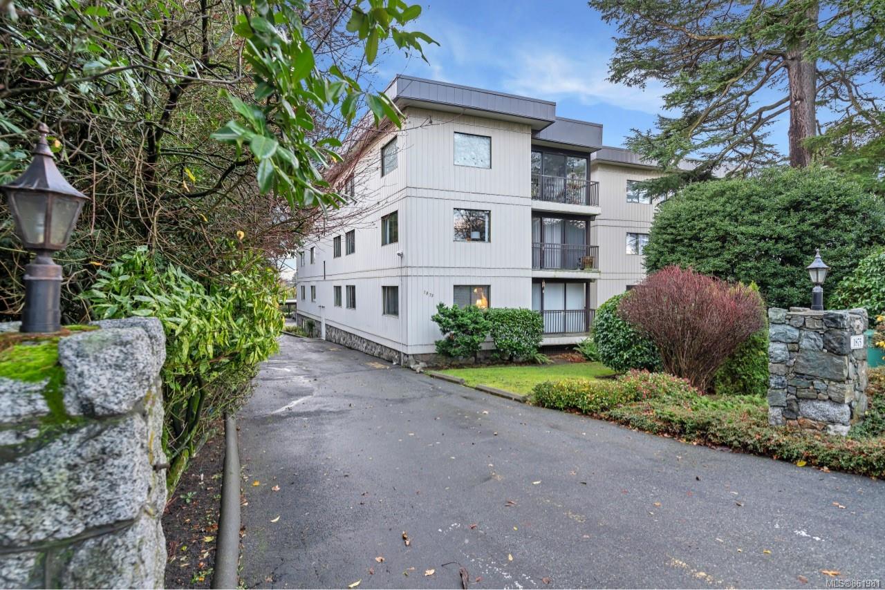 402 1875 Lansdowne Road, Saanich, BC, V8P 1A9 861981 Victoria Real