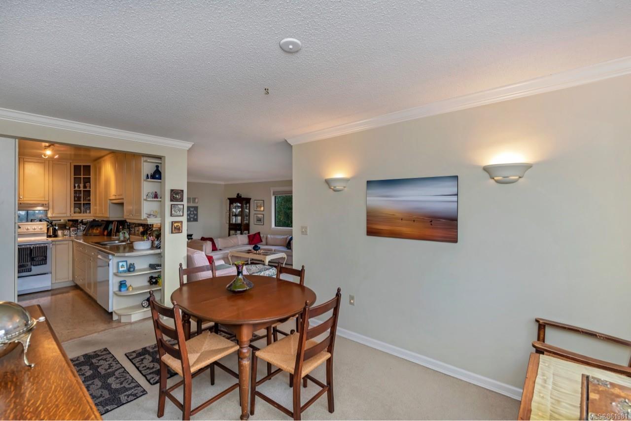 402 1875 Lansdowne Road, Saanich, BC, V8P 1A9 861981 Victoria Real