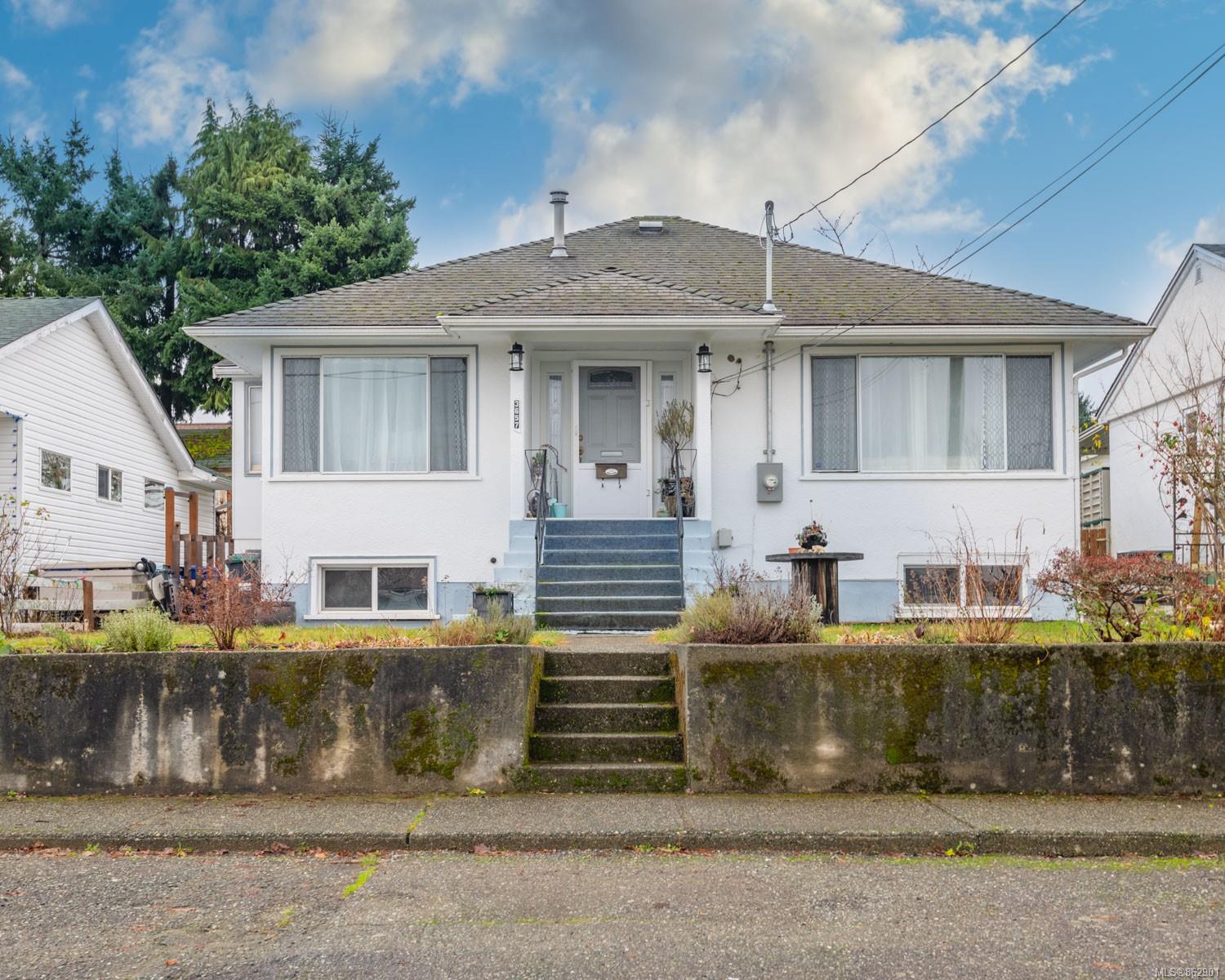 3657 11th Avenue, Port Alberni, BC, V9Y 4Y8 862901 Carol Warkentin