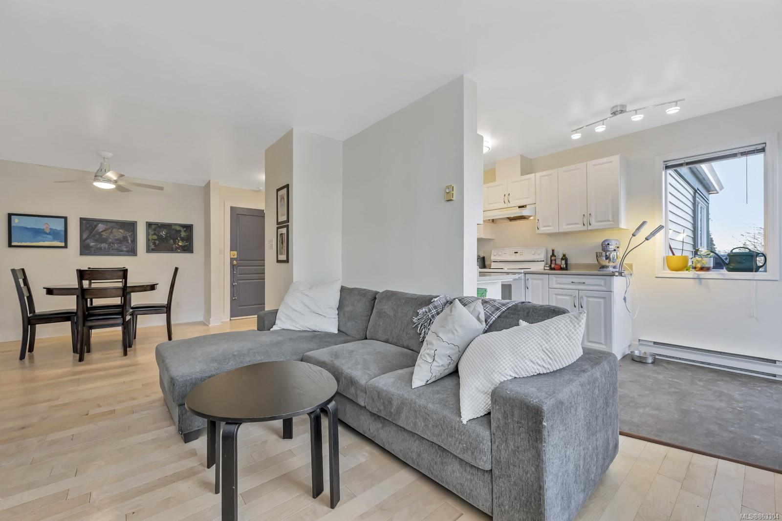 210, 899 Darwin Avenue, Saanich, BC, V8X 2X7 863304 The House Selling Group