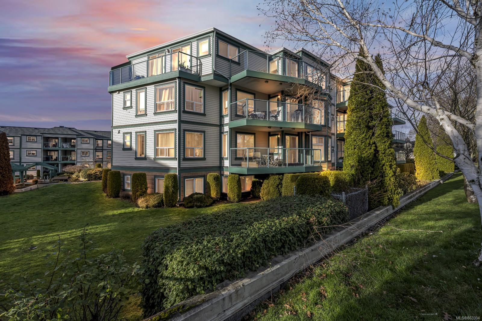 210, 899 Darwin Avenue, Saanich, BC, V8X 2X7 863304 The House