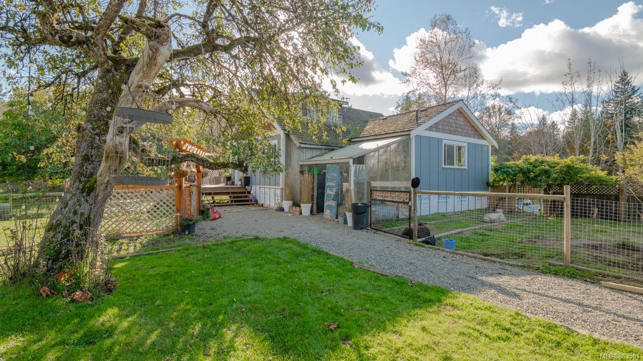 2601 Grafton Avenue, Coombs, BC, V9K 1Y1 863581 Catherine Mosher