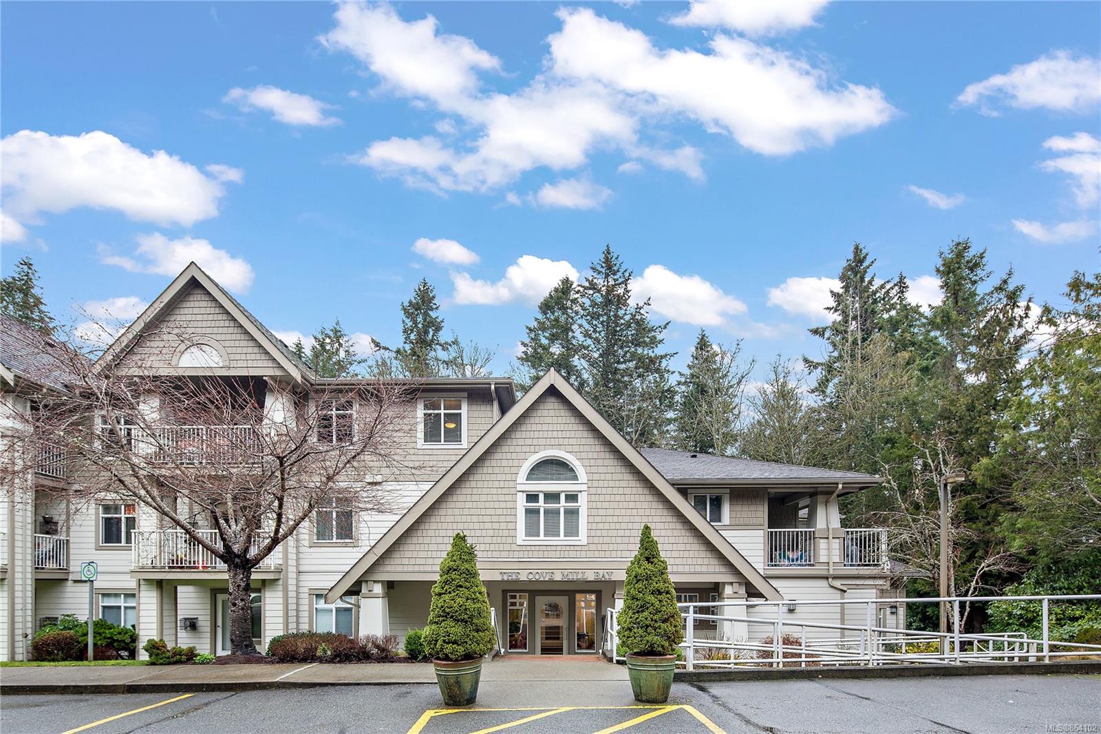 306 2777 Barry Road, Mill Bay, BC, V0R 2P2 864102 Gower Smith Real