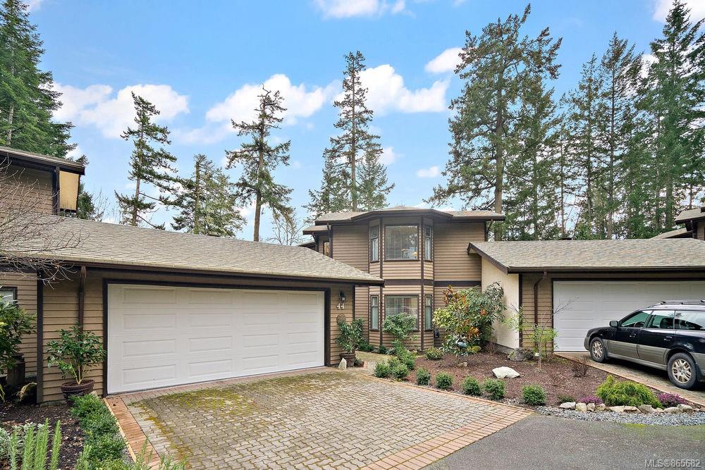 44 1255 Wain Road, North Saanich, BC, V8L 4R4 865682 Marten Homes