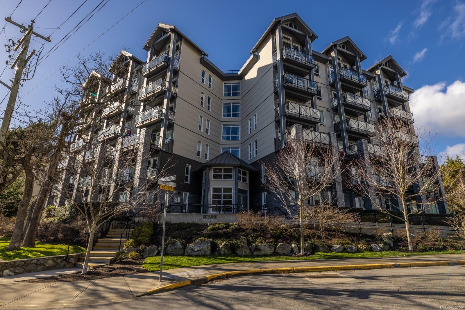 202 924 Esquimalt Road, Esquimalt, BC, V9A 3M8 866750 Marten Homes