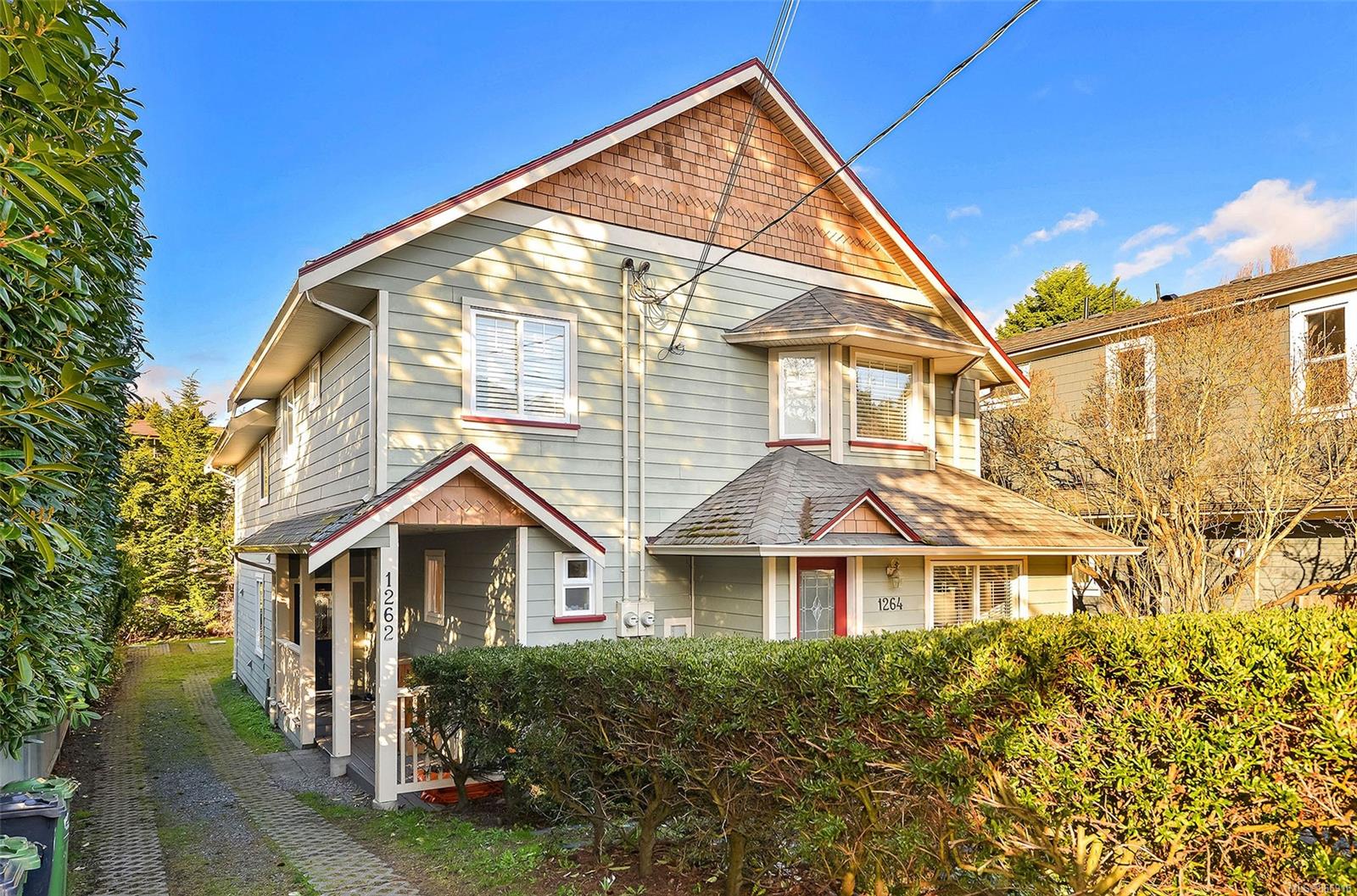 1262 Walnut Street, Victoria, BC, V8T 1N6 866916 Miles Takacs