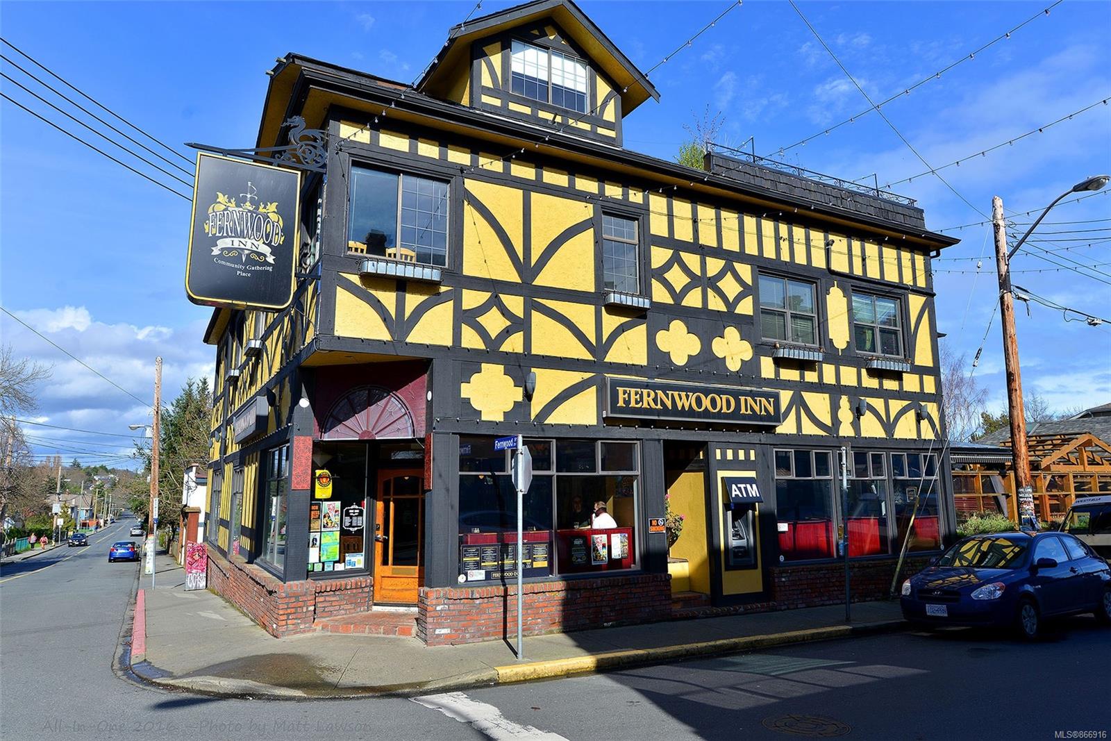 1262 Walnut Street, Victoria, BC, V8T 1N6 866916 Miles Takacs