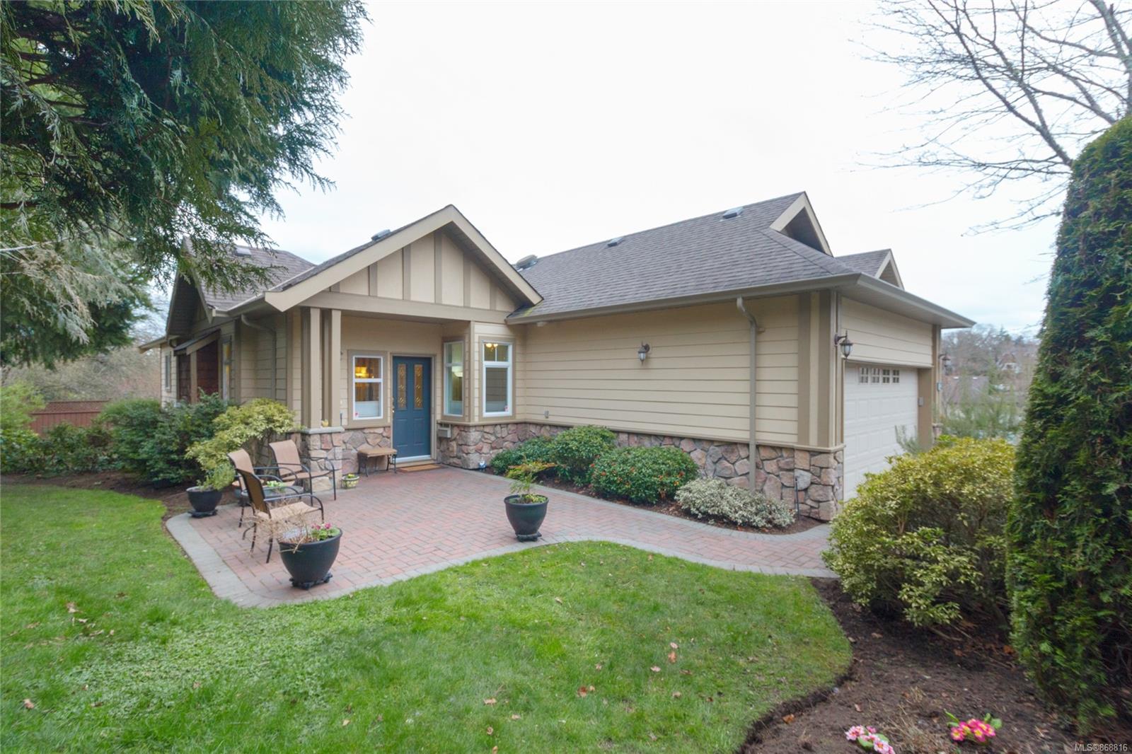 36 1290 Tolmie Ave, Saanich, BC, V8P 1E3 868816 Stephen Calderwood