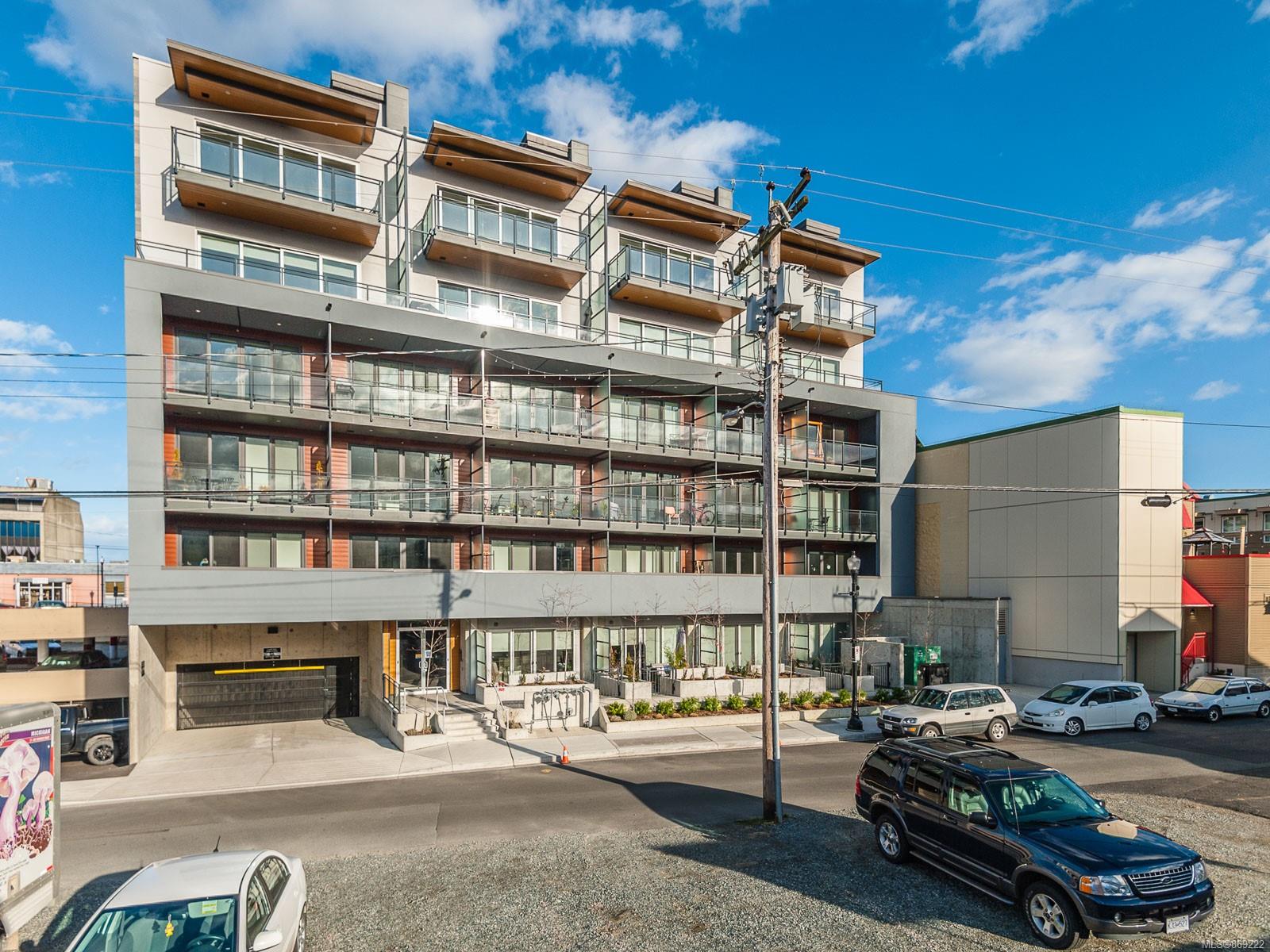 406 91 Chapel Street, Nanaimo, BC, V9R 5H3 869222 Susan ster