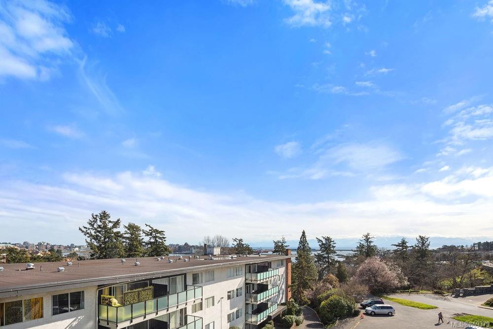 302 835 Dunsmuir Road, Esquimalt, BC, V9A 5B8 869379 Mark Rice