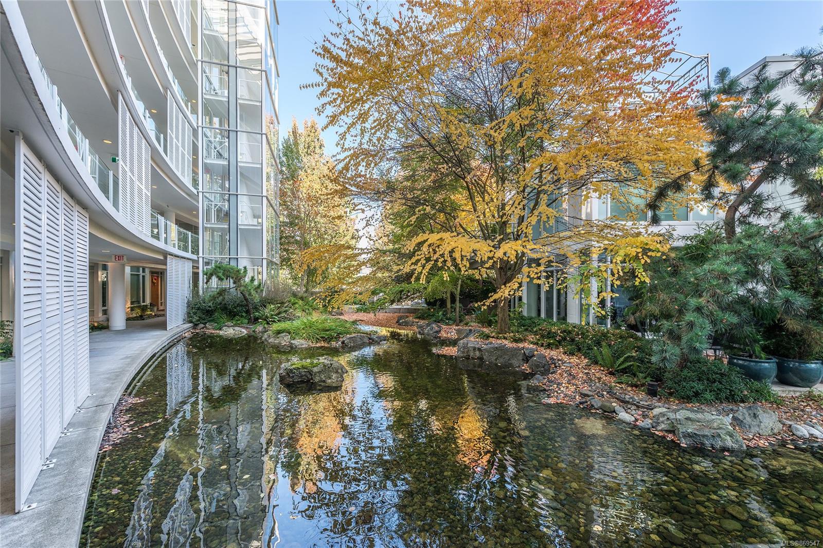 504 68 Songhees Road, Victoria, BC, V9A 0A3 869547 Dane Kingsbury