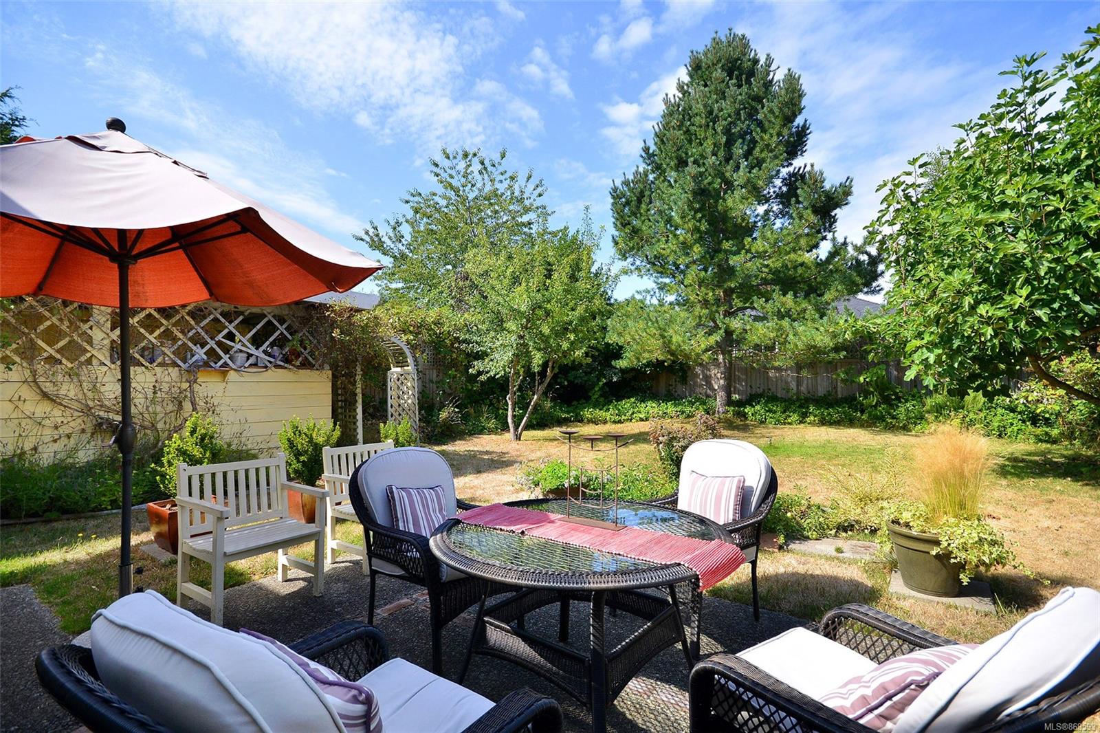 2370 Estevan Avenue, Oak Bay, BC, V8R 2S5 869593 Miles Takacs