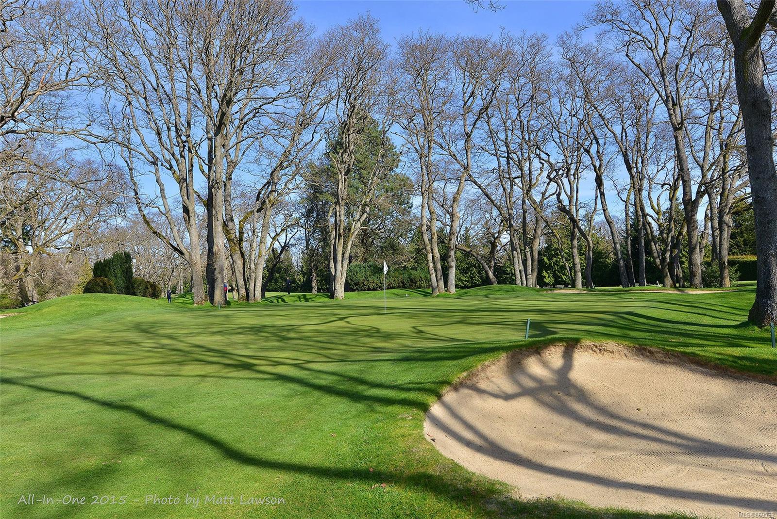 2370 Estevan Avenue, Oak Bay, BC, V8R 2S5 869593 Miles Takacs