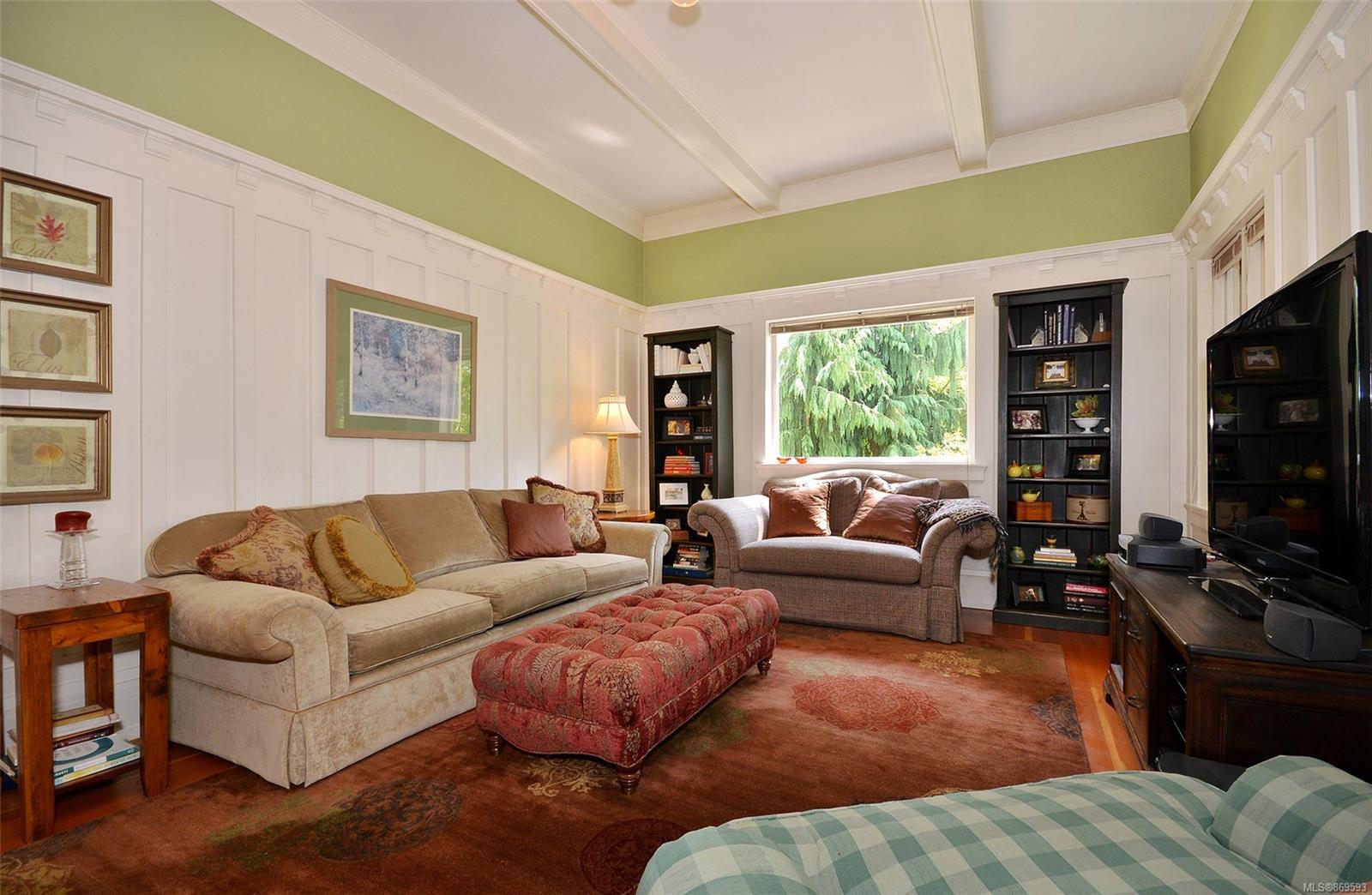 2370 Estevan Avenue, Oak Bay, BC, V8R 2S5 869593 Miles Takacs