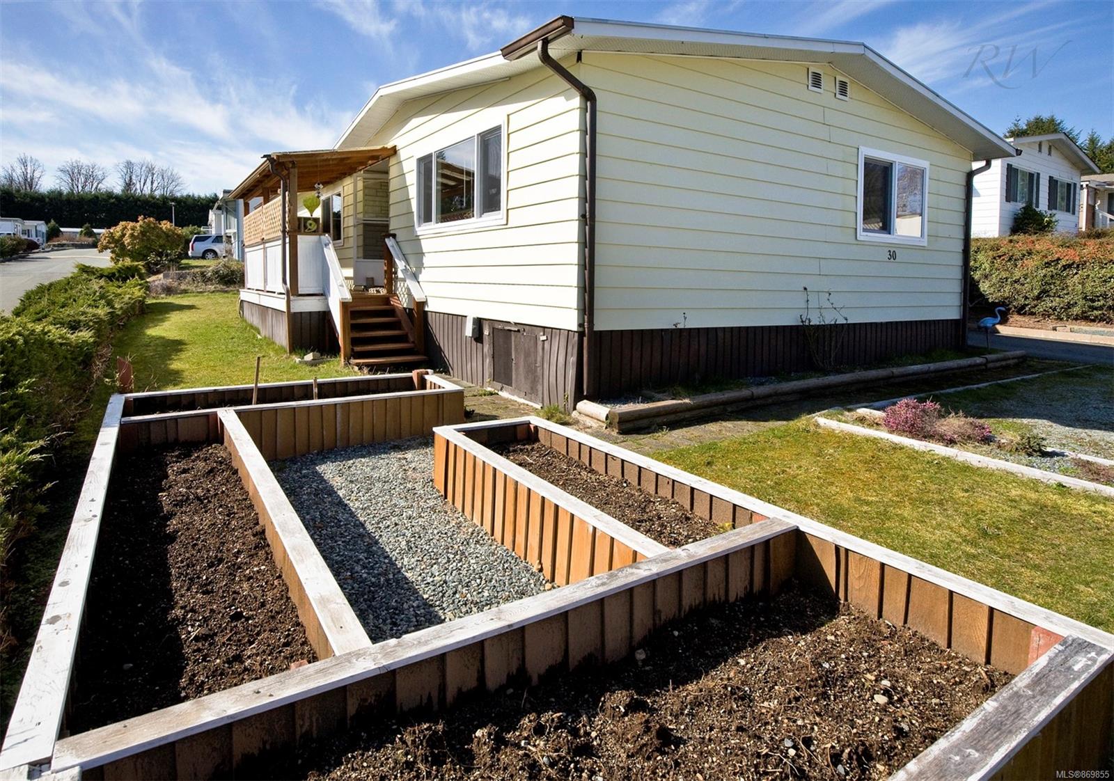 30 4935 Broughton Street, Port Alberni, BC, V9Y 8G7 869855 Kat