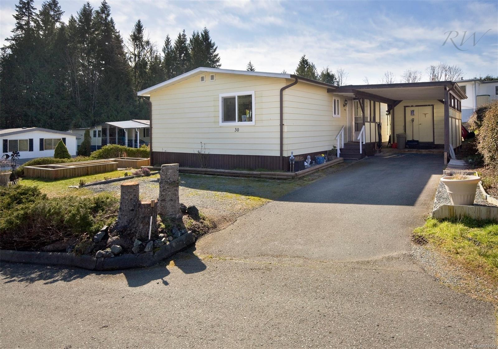 30 4935 Broughton Street, Port Alberni, BC, V9Y 8G7 869855 Kat